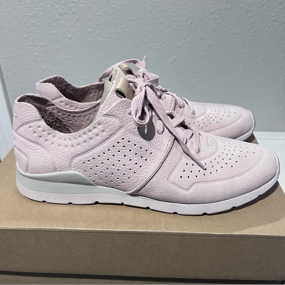NIB UGG Women’s Tye Nubuck Leather Sneakers In Quartz Pink Size 9.5 - Picture 2 of 10